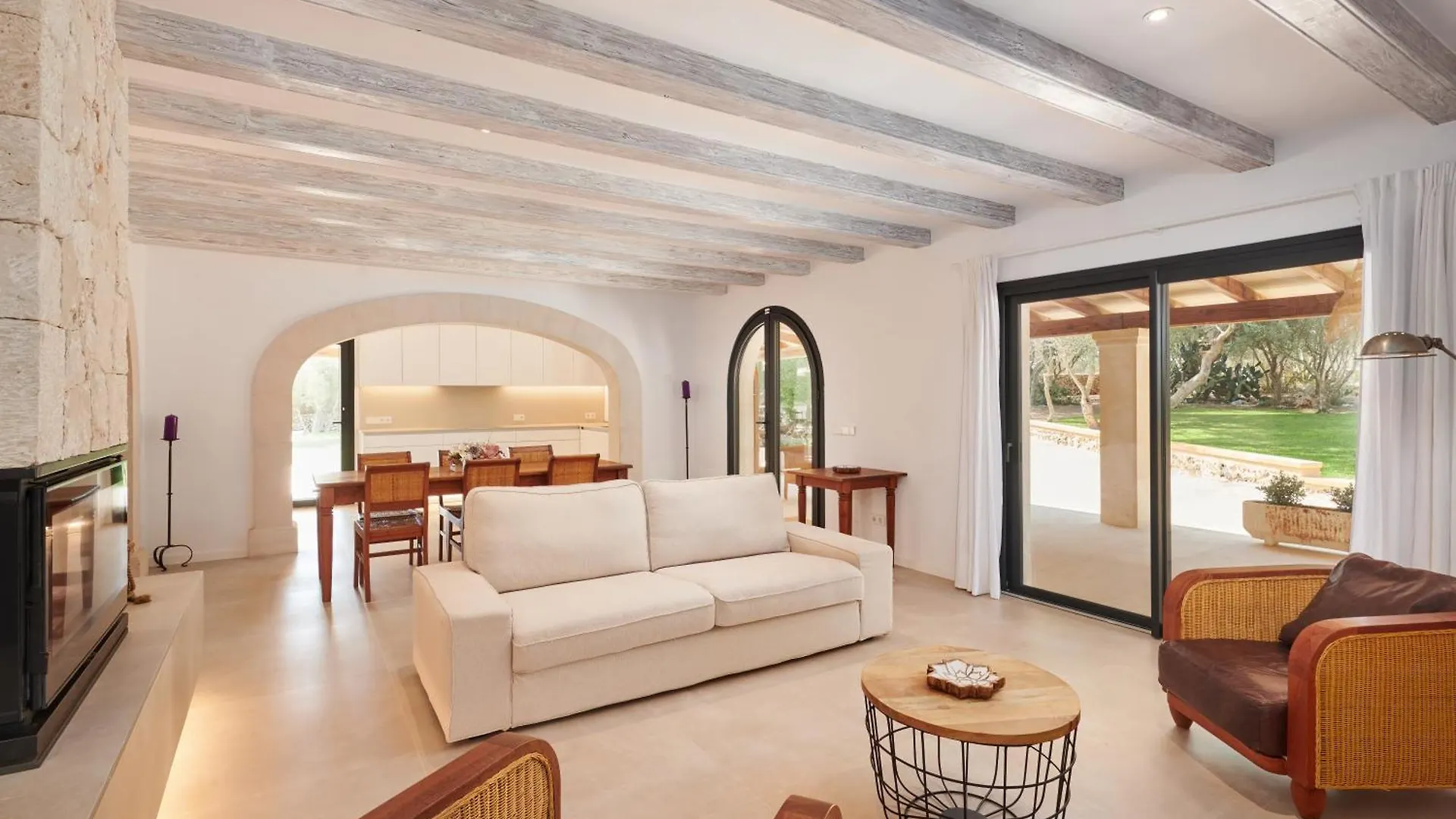 Finca Ses Rotes Cala Ferrera  Holiday home