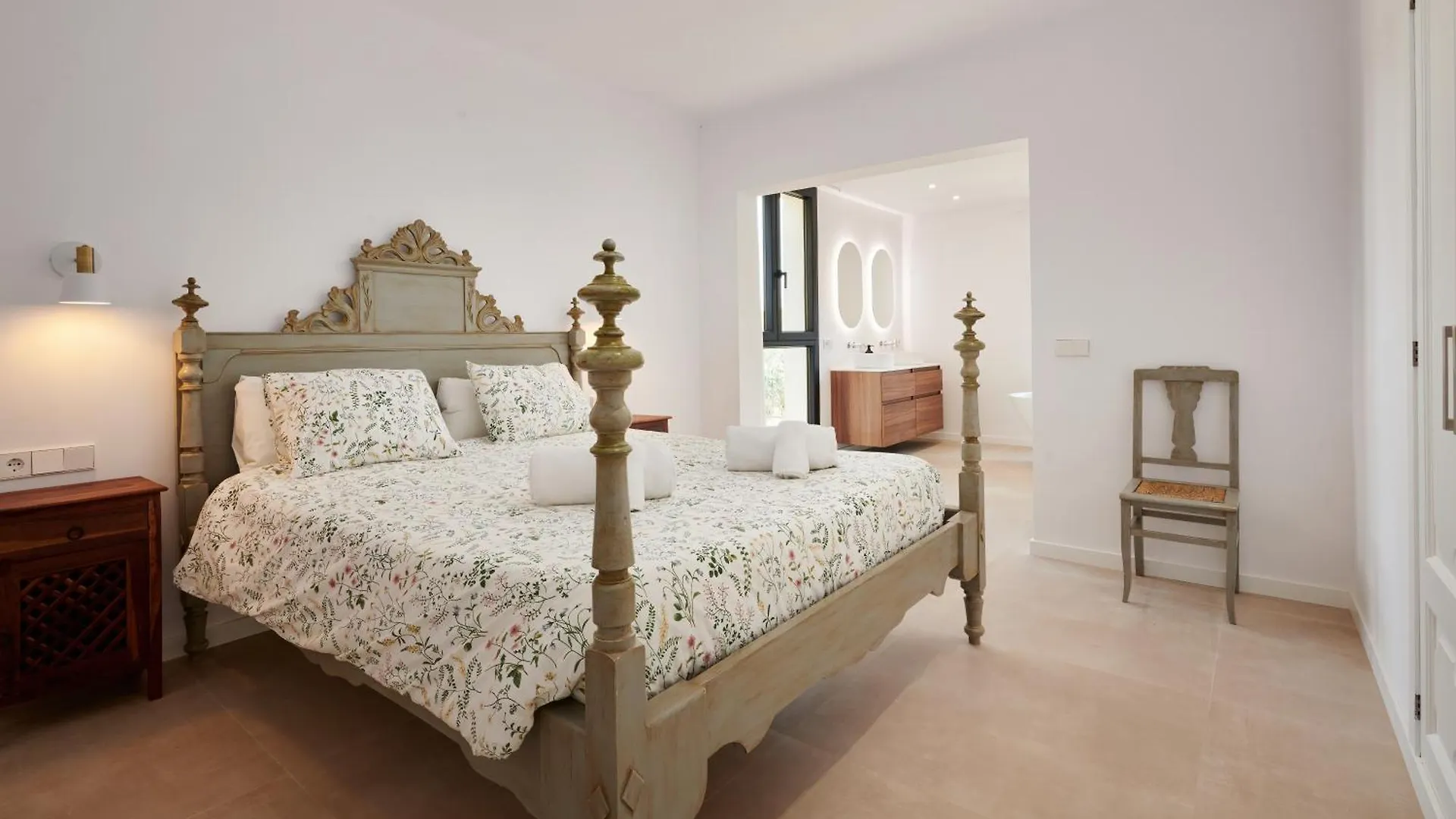 Finca Ses Rotes Cala Ferrera  Holiday home