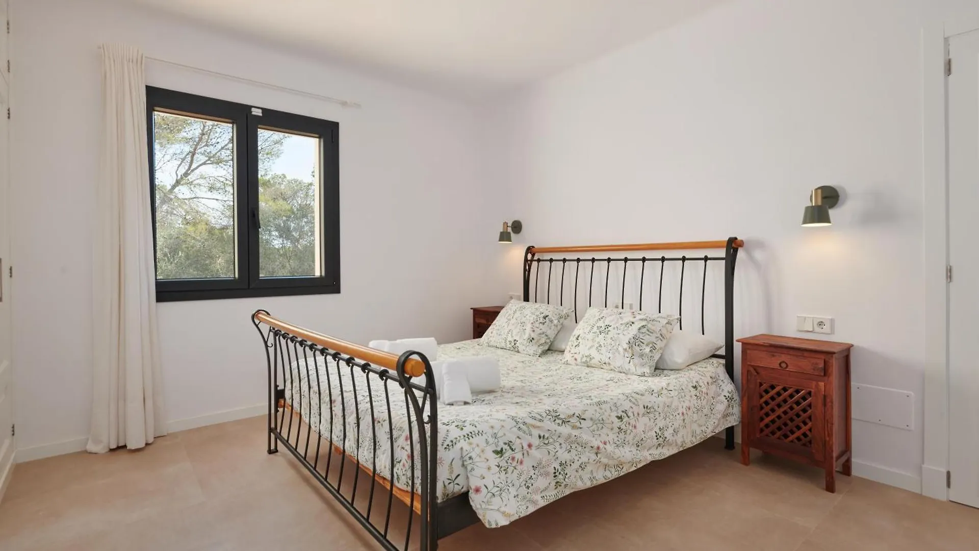 Finca Ses Rotes Cala Ferrera